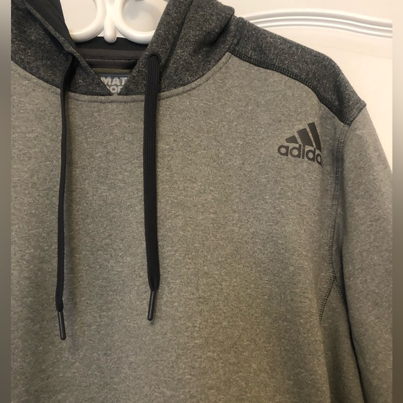 Men's light weight Adidas two tone grey kanga hoodie, with black trims, medium - Picture 4 of 6